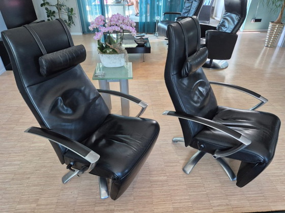 Image 1 of Jori Brainbuilder recliners - Set of 2 pieces. Color: black leather including 2 pillows