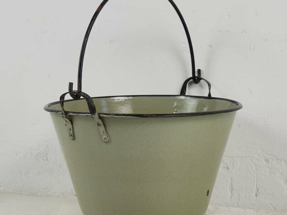 Caldero antiguo esmaltado verde (c.1920) – Objetos decorativos, Metal, Rustic (photo 2 of 9)