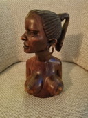 Statue en bois