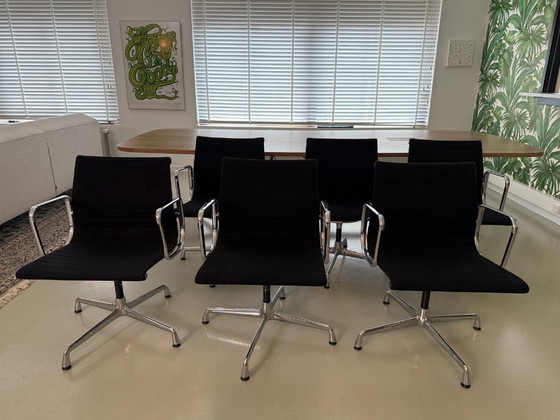 Image 1 of Vergader set Eames: Segmented table + 6 stoelen EA108
