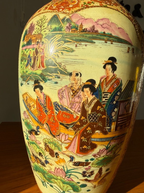Set di 4 vasi in porcellana stile Satsuma, dipinti a mano con decorazioni dorate, grandi 36 cm – Porcelain (photo 14 of 16)