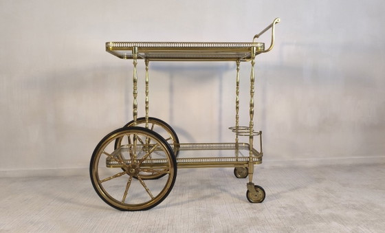 Image 1 of 😍✨ Prachtige serveerwagen op wielen van messing en glas van Maison Baguès - Hollywood Regency, jaren 50 ✨😍