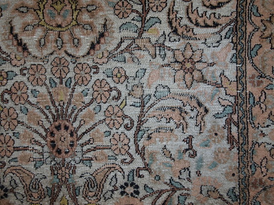 Image 1 of Handgemaakt vintage zijden Indo-Tabriz tapijt 3.2' x 5.3' (100cm x 162cm) jaren 1950 - 1C469