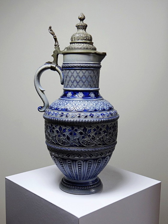 Large Salt-Glazed Stoneware Beer Pitcher with Pewter Lid, Germany Westerwald type, Ancien, Table accessories (photo 7 of 14)