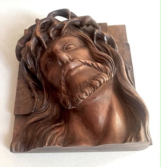 Bas relief tête de Christ couronné d'épines Hauteur 23,2 cm – Sculptures, Wood (photo 2 of 14)
