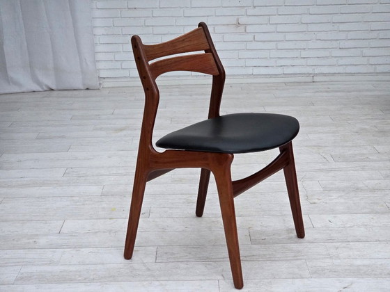 Image 1 of Anni '60, set di 4 sedie da pranzo danesi rivestite, design di Erik Buck, modello 310.