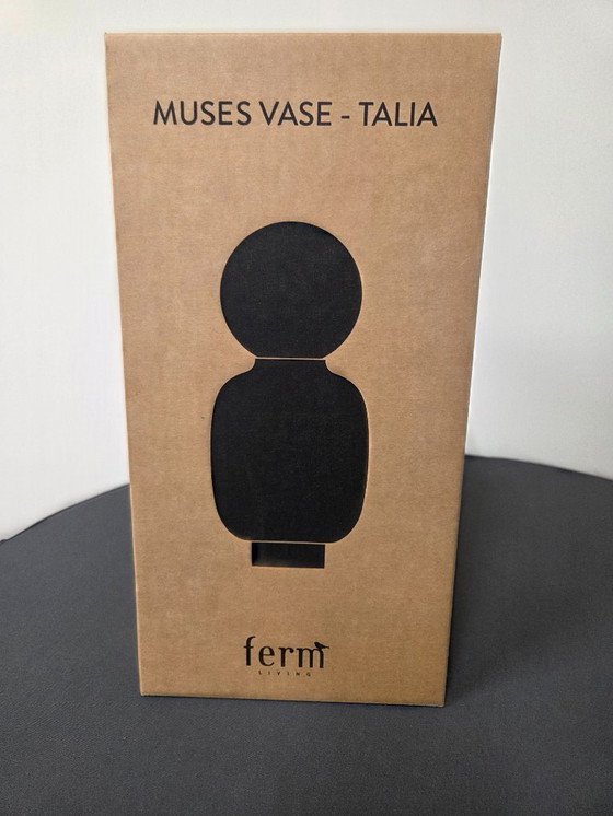 Image 1 of Vase Muses Talia de Ferm Living - neuf dans sa boîte