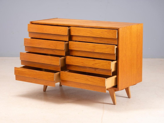 Commode tchèque vintage U-453 par Jiří Jiroutek, 1960, placage de chêne, 110 × 45 × 77 cm – Other (photo 4 of 10)