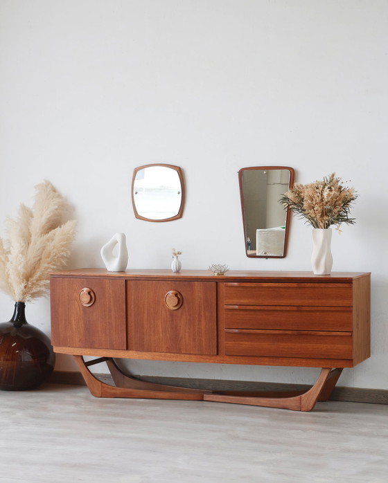 Image 1 of Vintage Beautility Teak dressoir - jaren 60