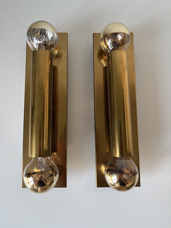 2 applique di design, in ottone, anni '70, minimaliste, con interruttore – Brass (photo 2 of 8)
