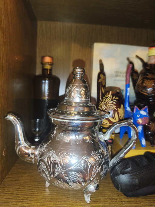 Je vends une magnifique théière, hauteur 18 cm. – tafelaccessoires, Metal (photo 2 of 8)
