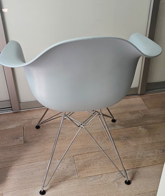 Image 1 of Vitra Chair Eames DAR - ice gray