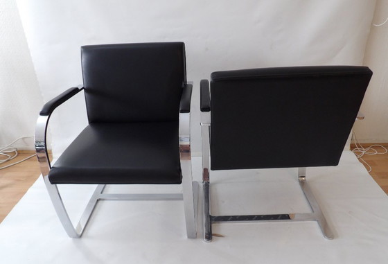 Image 1 of 2x Knoll Int. Sedia Brno, Sedia a sbalzo / Freischwinger Stuhl, Mies van der Rohe, Acciaio piatto cromato, rivestimento in pelle