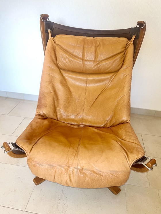 Image 1 of Vintage Falcon fauteuil (hoge rugleuning) en poef – Sigurd Resell, Vatne Møbler (jaren 70)