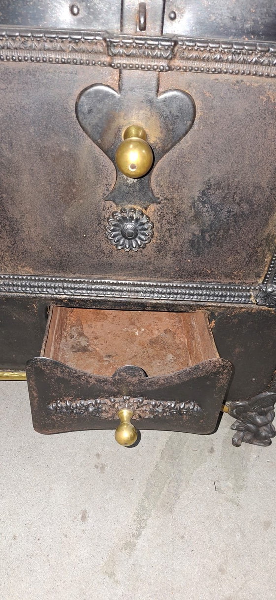 Image 1 of Cuisinière à charbon antique en fer forgé de la fin du 19e siècle