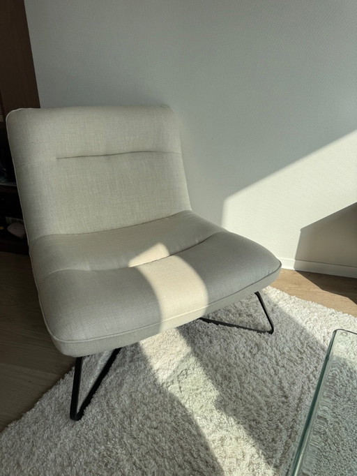 Sillón de AM.PM (Helma), lino puro, como nuevo.