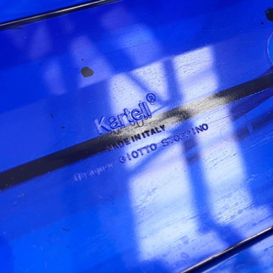 Image 1 of Porte-revues en Lucite bleue de Giotto Stoppino pour Kartell, années 1970