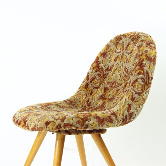 Image 1 of Muschelstuhl aus der Mitte des Jahrhunderts von Miroslav Navratil aus originalem Samt, Tschechoslowakei, 1960er Jahre