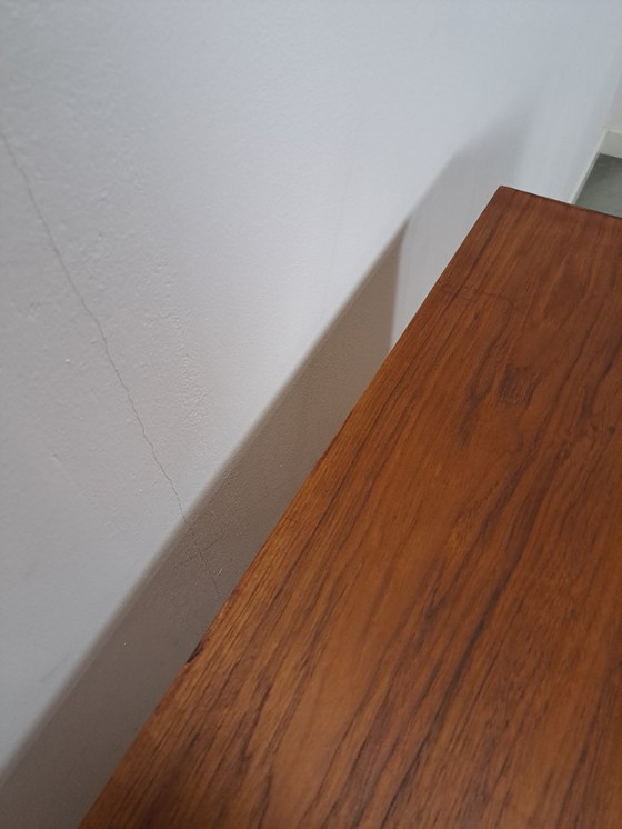 Image 1 of Cassettiera danese in teak con 6 cassetti e maniglie in legno