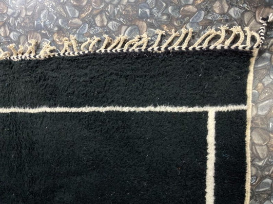 Image 1 of Tapis marocain noire artisanal 250cmx150cm 