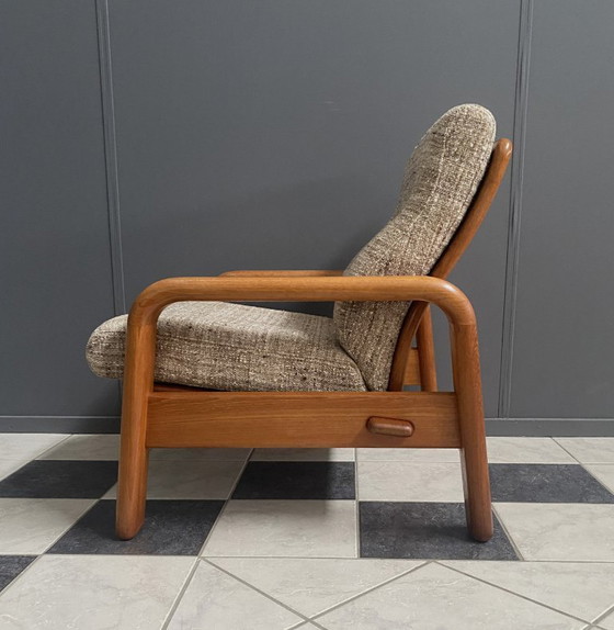 Image 1 of Fauteuil des années 1970 de la marque Dyrlund Denmark, avec un bon revêtement d'origine.