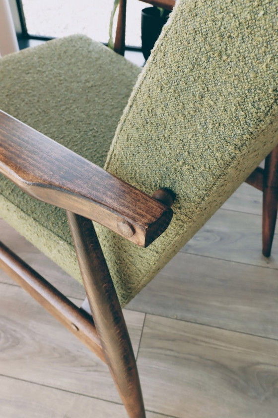 Image 1 of Mid-century moderne fauteuil in olijfgroene bouclé-stof, design van H.Lis