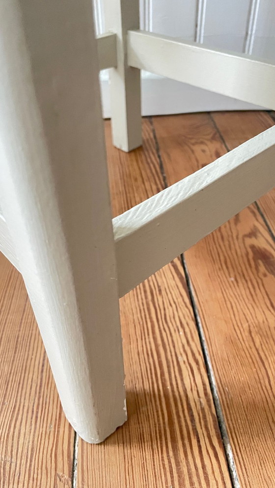 Image 1 of Sgabello vintage in legno verniciato beige