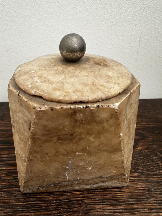Image 1 of Tabatière en Marbre Art-Deco
