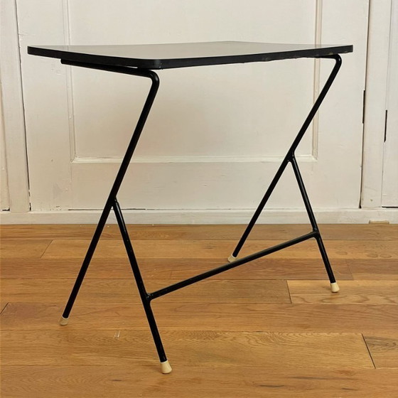 Image 1 of Table d'appoint vintage de Pilastro – Plateau en perstorp, années 1950
