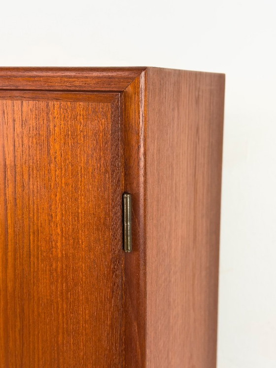 Image 1 of Deense kast in teakhout van Børge Mogensen voor Søborg Møbelfabrik, jaren 60