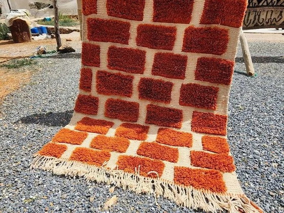 Large Moroccan Berber rug in orange and ecru wool, 400 x 300 cm. – Rugs & carpets, Cotton (photo 9 of 10)