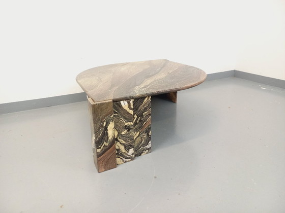 Image 1 of Vintage marmeren salontafel uit de jaren 70.