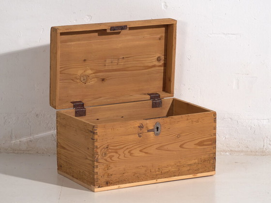 Antique storage chest (c.1920) #4 – Storage cabinet, Rustic (photo 18 of 40)
