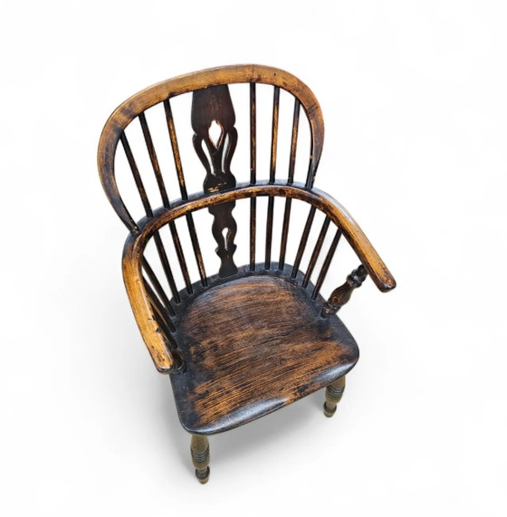 4 x Fauteuil Windsor ancien 2 bas / 2 hauts à dossier à fuseaux en orme / 19ème siècle (photo 14 of 15)