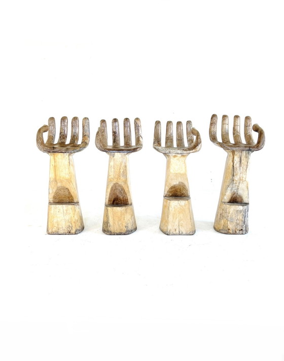 Image 1 of Vintage Handgesneden Handvormige Barkrukken + Tafel ‘70