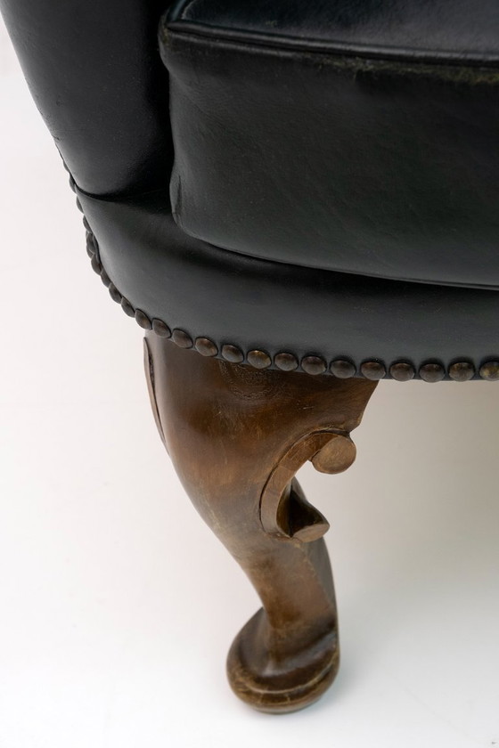 Image 1 of Georgische stijl Zeldzame originele Chesterfield leren fauteuil, jaren 1950