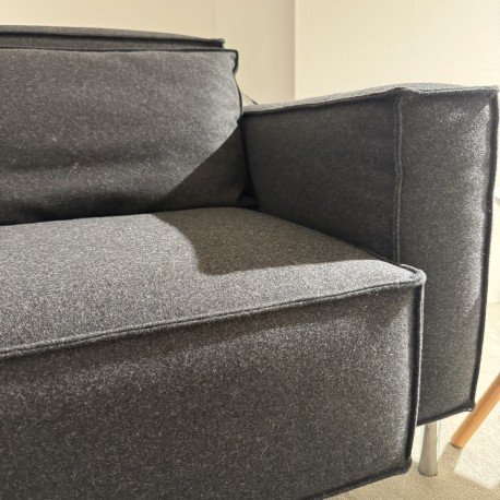 DS-22 /01 – Armchairs, Plastic, Textile (photo 2 of 2)
