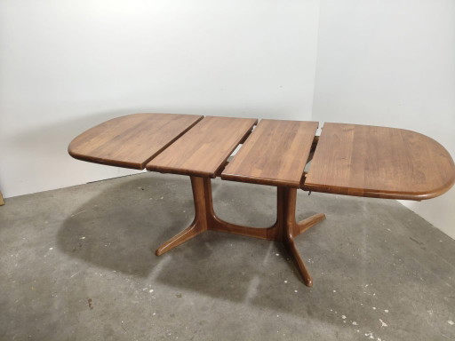 table à manger en teck de design danois