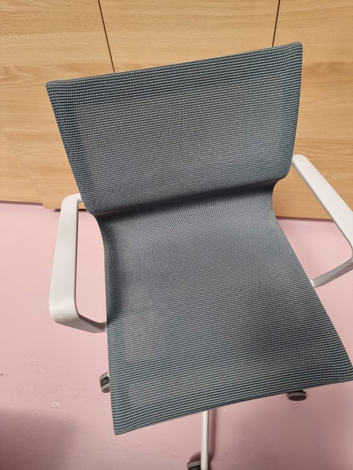 3 Bureaustoelen van Vitra