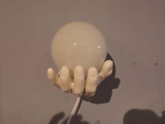 Image 1 of Lampada da parete vintage in porcellana per pallamano
