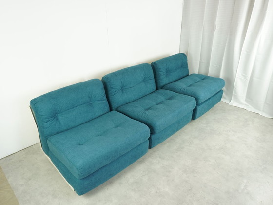 Image 1 of Ensemble fauteuil et table basse Amanta de Mario Bellini, design vintage années 60