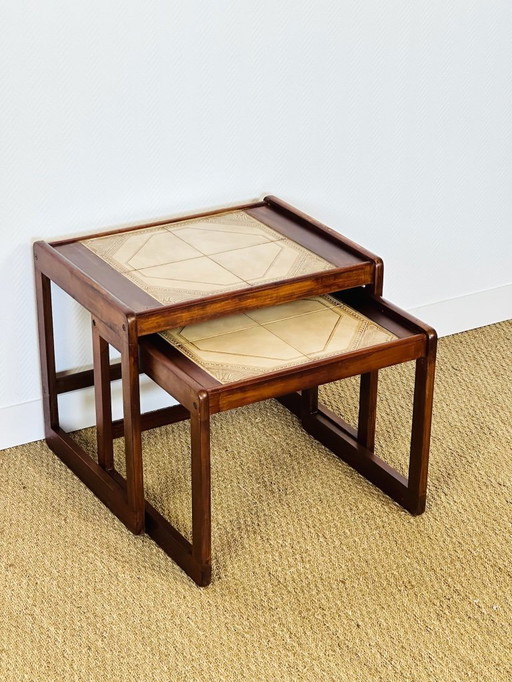 Pair of vintage nesting coffee tables in wood and ceramic, 1960