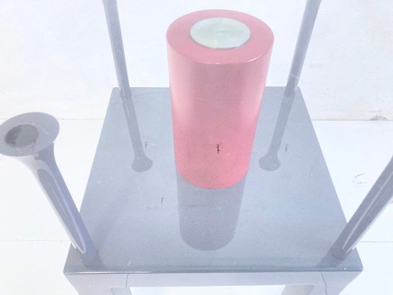 Image 1 of Mesa de comedor redonda estilo Memphis, de metal y cristal, diseño de los años 80/90.