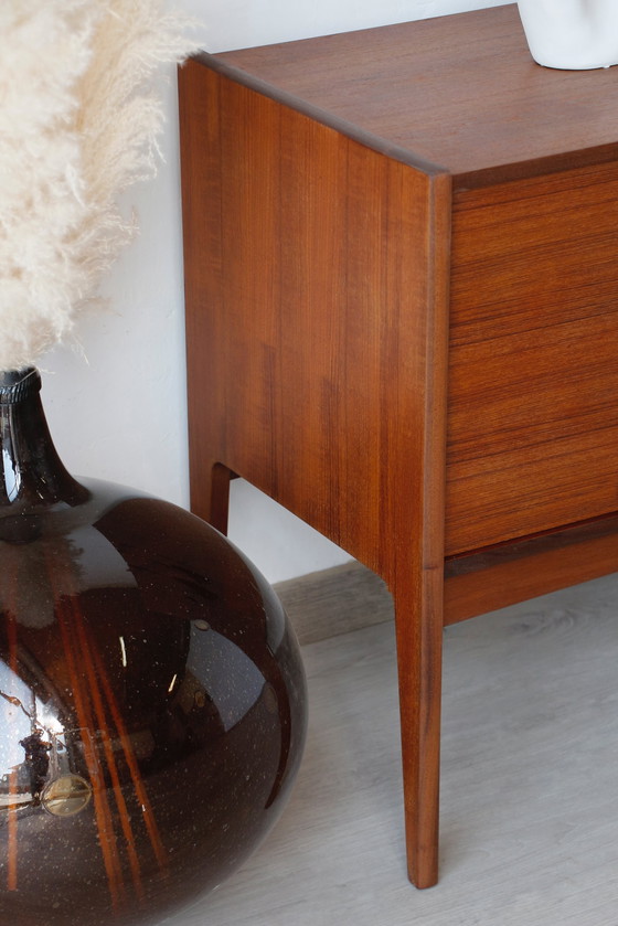 Image 1 of Da Silva" vintage sideboard - Younger