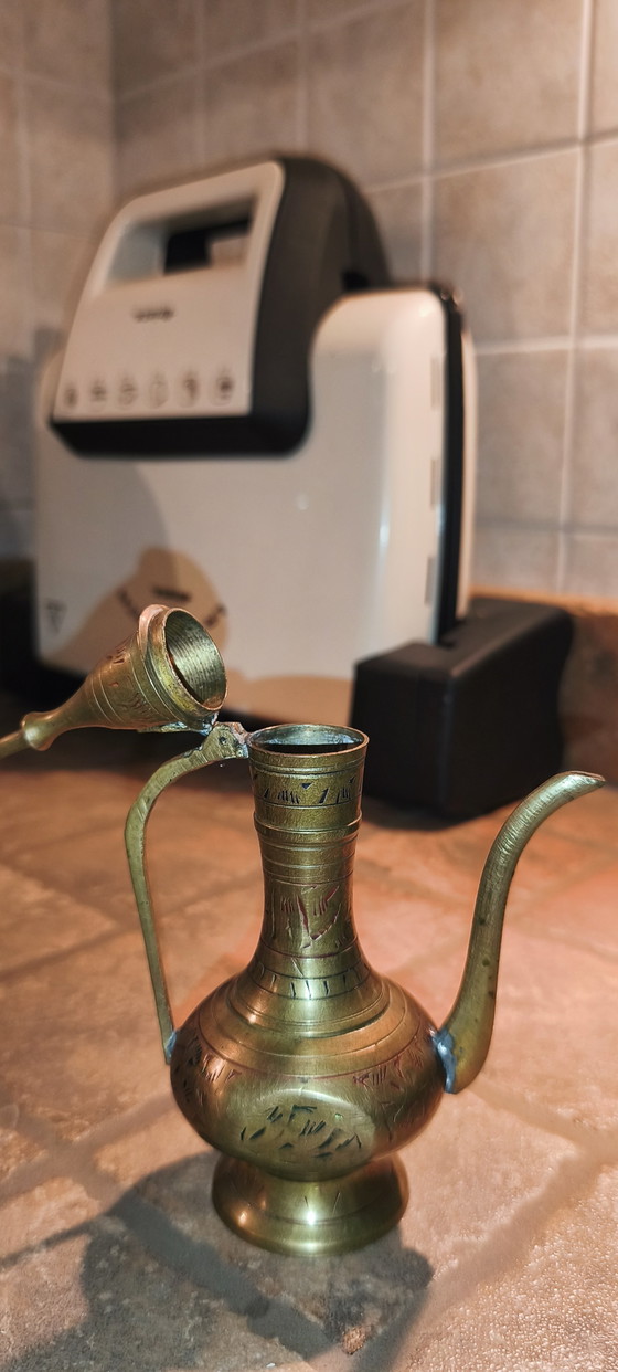 Ensemble de 5 cafetières arabes vintage Dallah en cuivre et laiton, style turc et moyen-oriental (photo 9 of 10)
