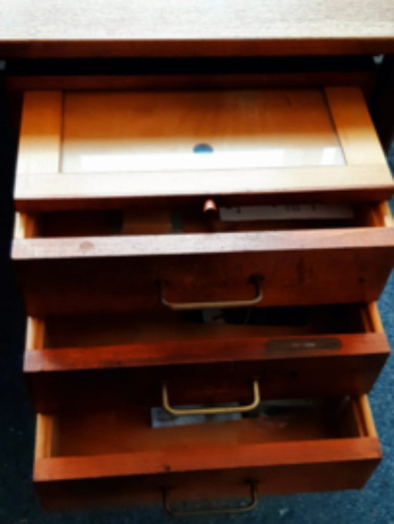 Image 1 of Vintage Deens Design Bureau | NM made in Denmark| Massief Teak| 5 Laden | 2 uitschuifplankjes | Made in Denmark