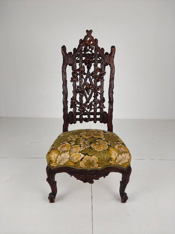 Beautiful 19th-Century Black Forest Chairs – Exceptional Carving – Armchairs, Wood (photo 3 of 7)