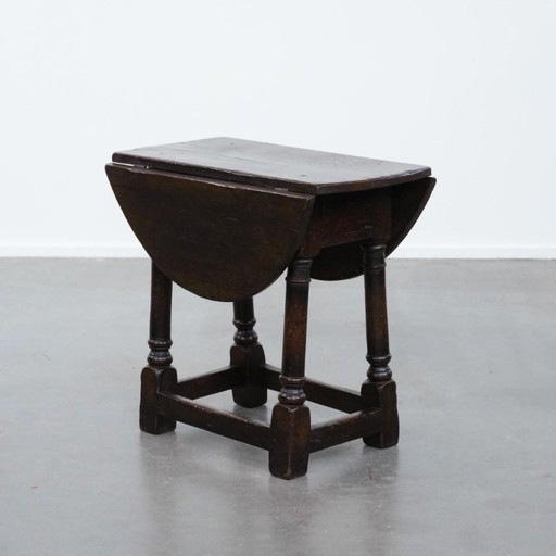 Antieke Engelse klassieke hangoor bijzettafel/joint stool gemaakt van eikenhout uit de 18e eeuw