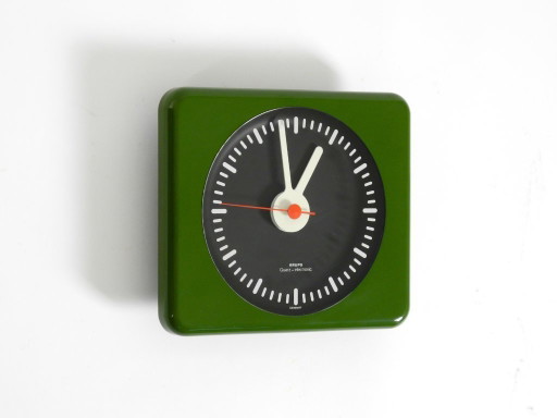 Bellissimo orologio da parete originale Krups degli anni '70, dal tipico design dell'era spaziale.