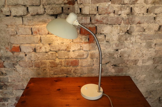 Image 1 of Kaiser Idell 6561 tafellamp in crèmewit * reliëf kathedraal * Bauhaus * jaren 1950 * Mid-Century * Vintage